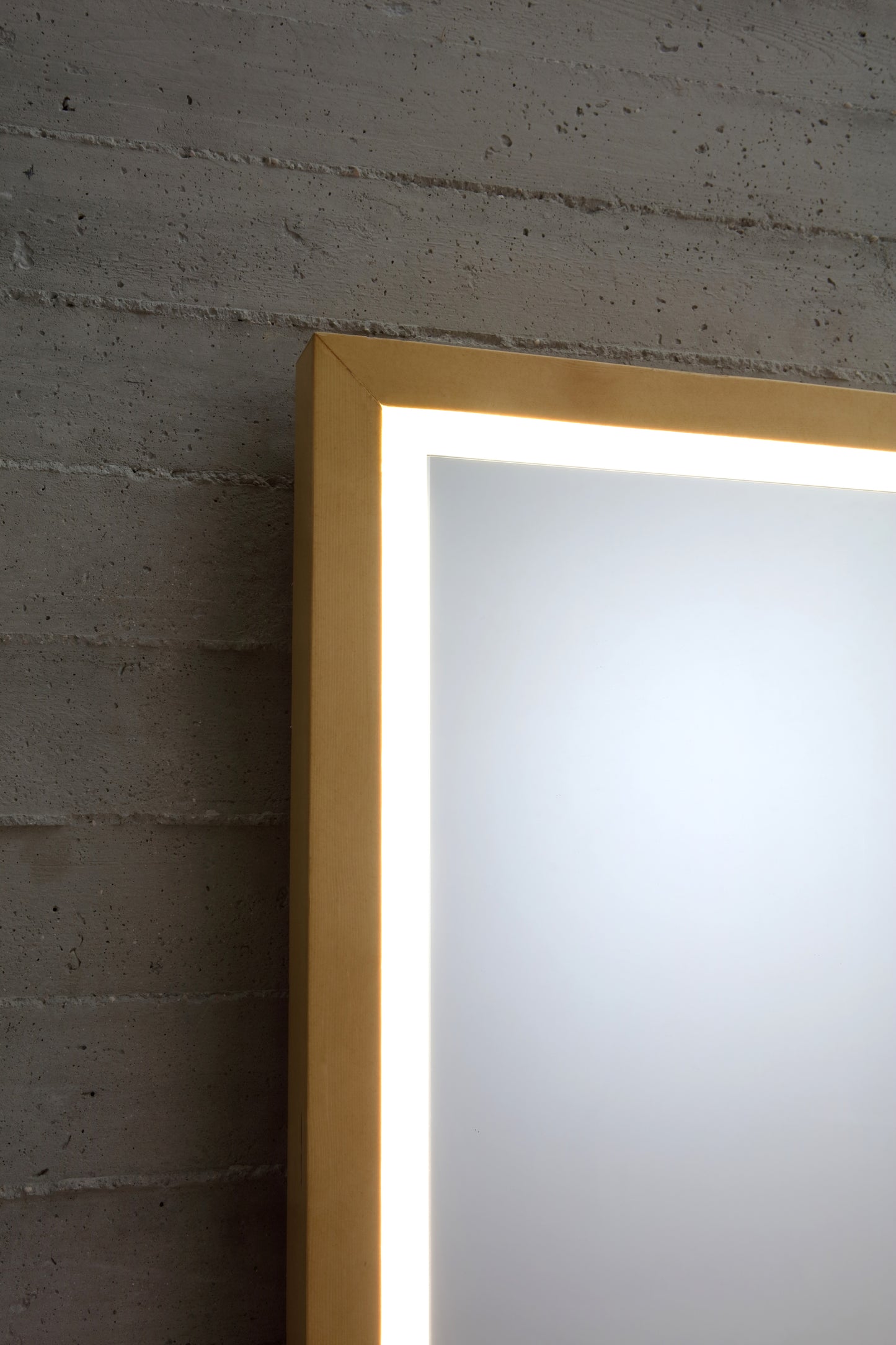 WOODEN FLOOR FURNITURE WITH MIRROR CANVAS TUB