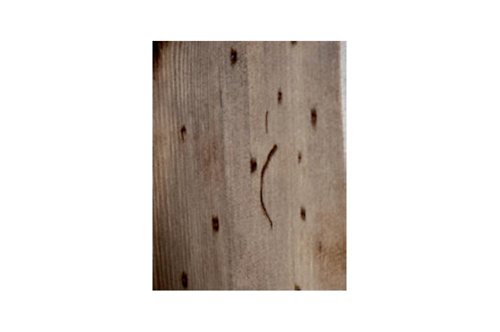 WOODEN FLOOR UNIT WITH CHEST OF DRAWERS