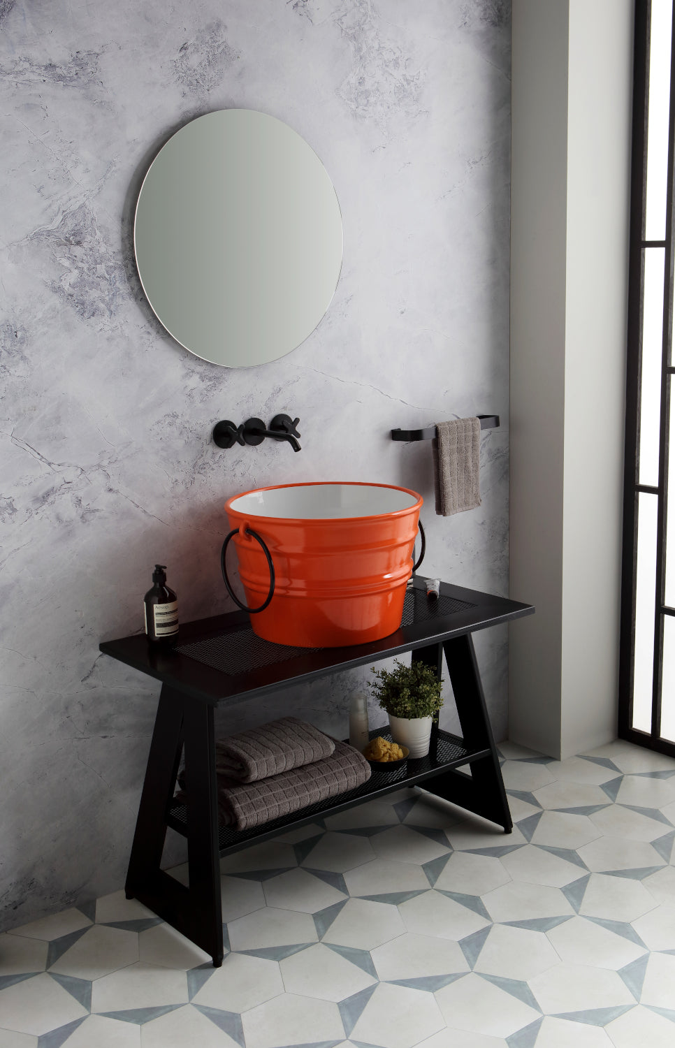 METAL FLOOR CABINET STAND