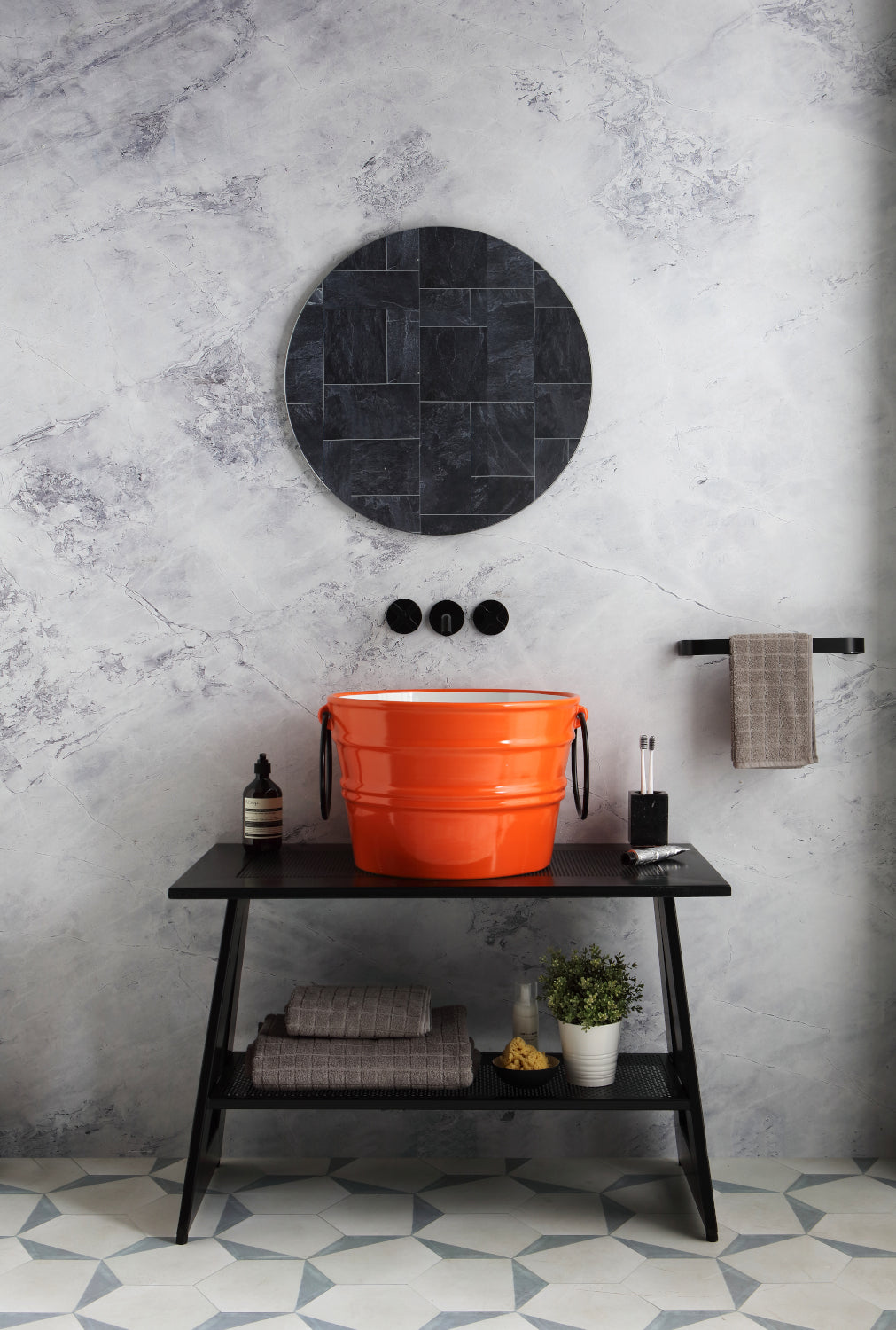 METAL FLOOR CABINET STAND