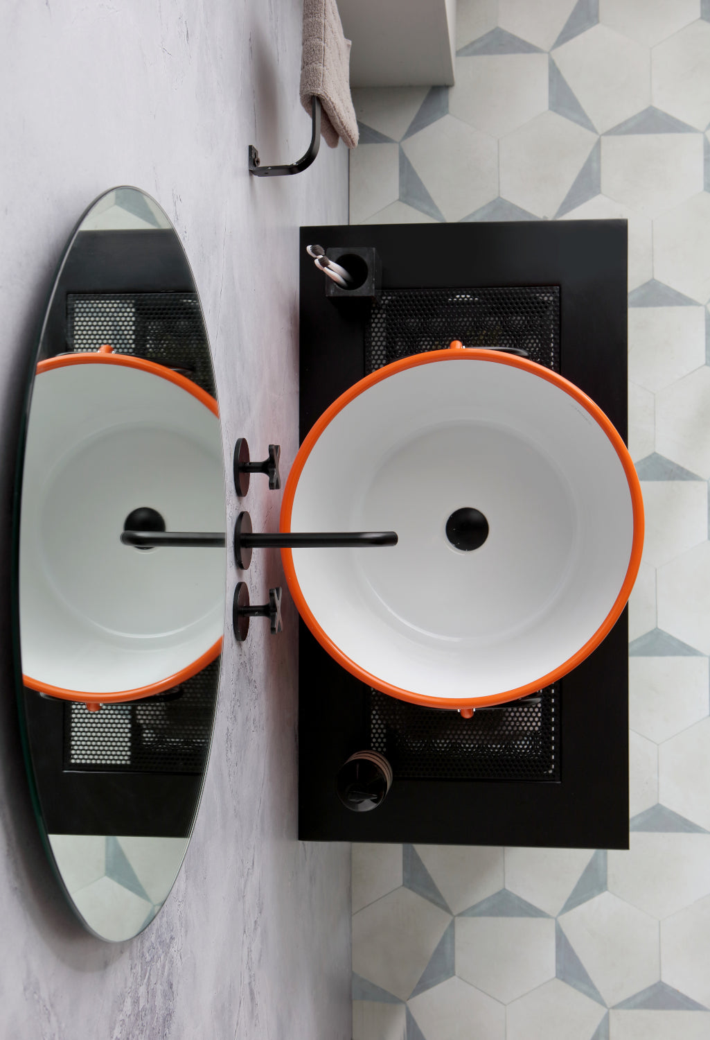 METAL FLOOR CABINET STAND