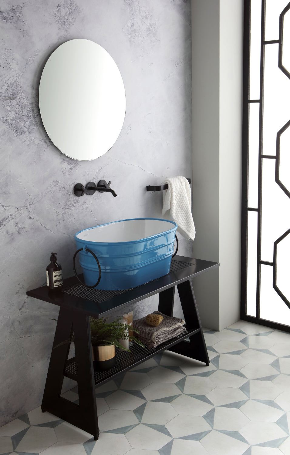 METAL FLOOR CABINET STAND