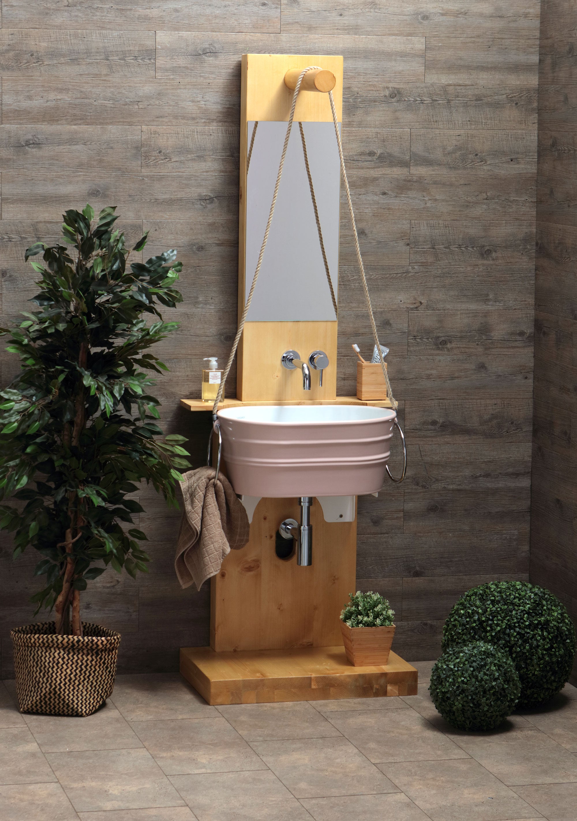 Struttura da terra in legno con specchio Pozzo Tinozza