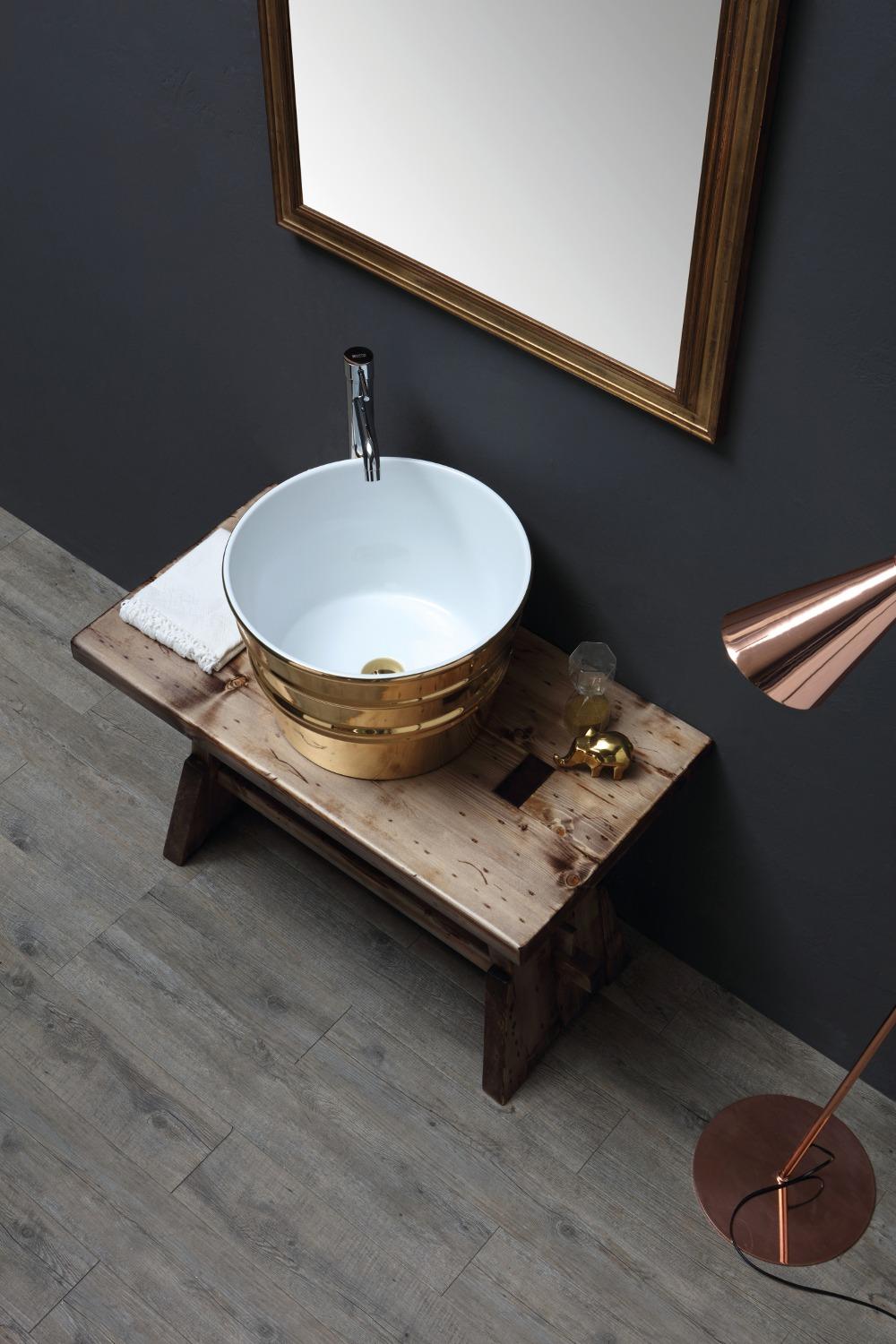 Mobile da terra in legno Cavalletto