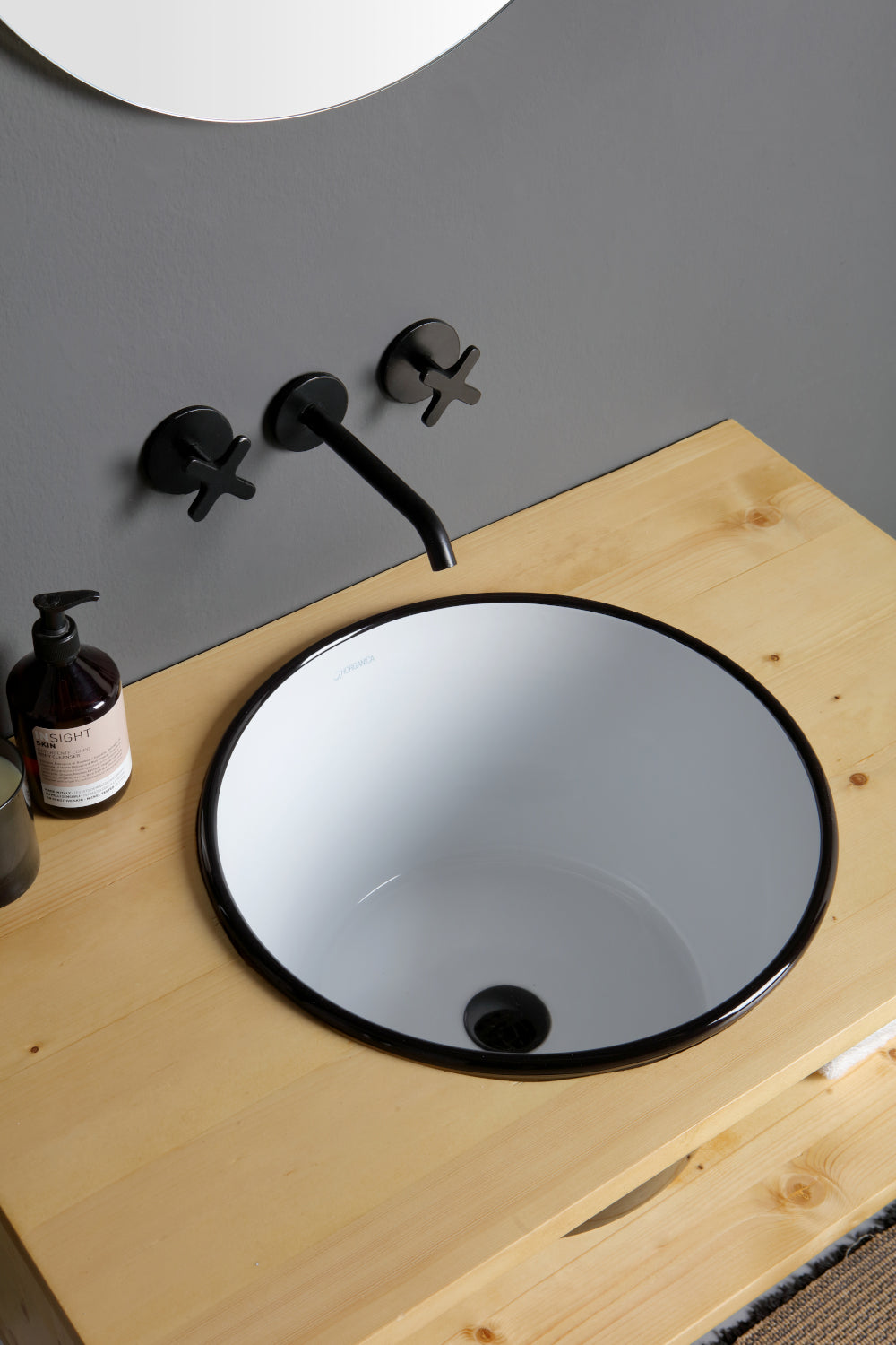 Mobile sospeso in legno Cornice