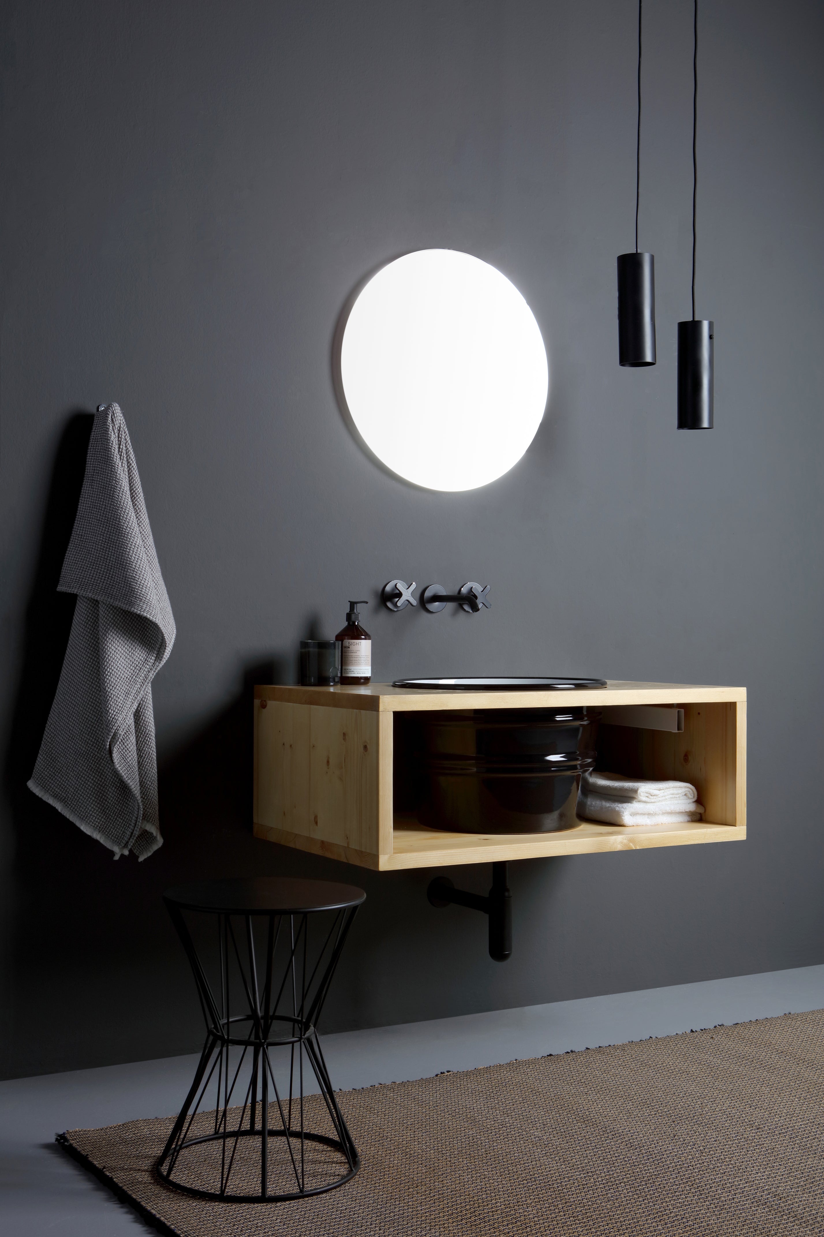 Mobile sospeso in legno Cornice